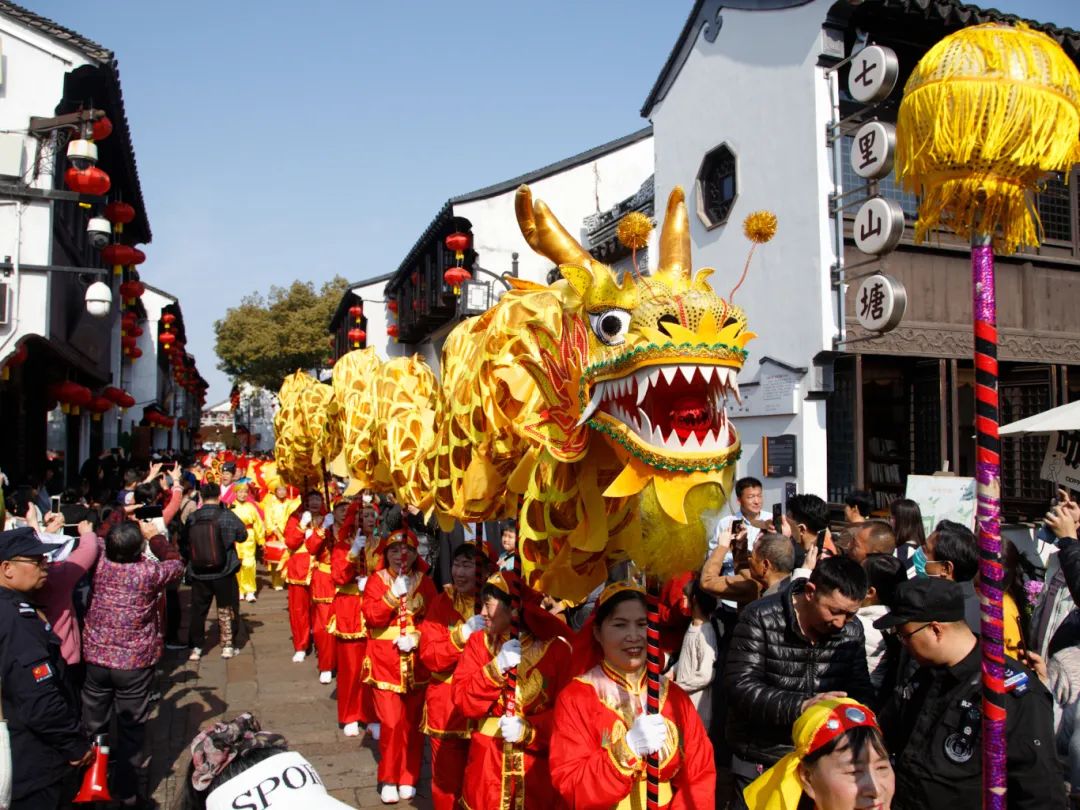 “酥”式龙年！正月初五来山塘接财神啦！